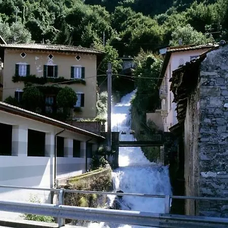 公寓 Fiumelatte Sleeps 4 Wifi T790815